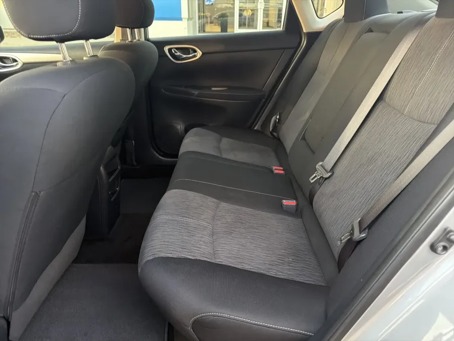 2014 Nissan Sentra FE+ SV | Photo 9 of 18