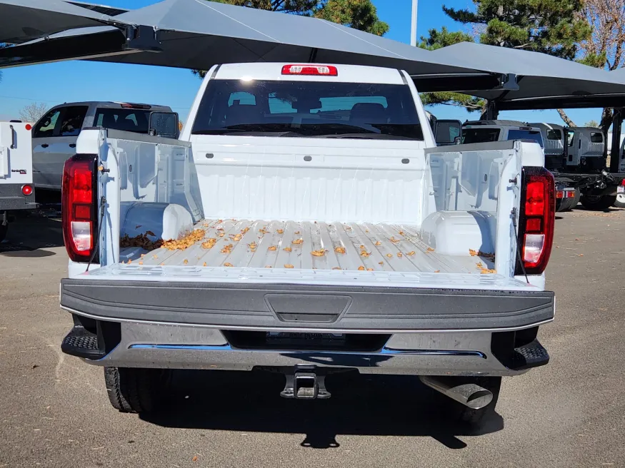 2026 GMC Sierra 2500HD Pro | Photo 15 of 28