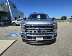 2023 Ford F-250 | Thumbnail Photo 2 of 30