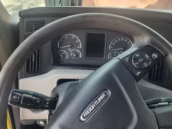 2022 Freightliner Cascadia | Thumbnail Photo 21 of 25