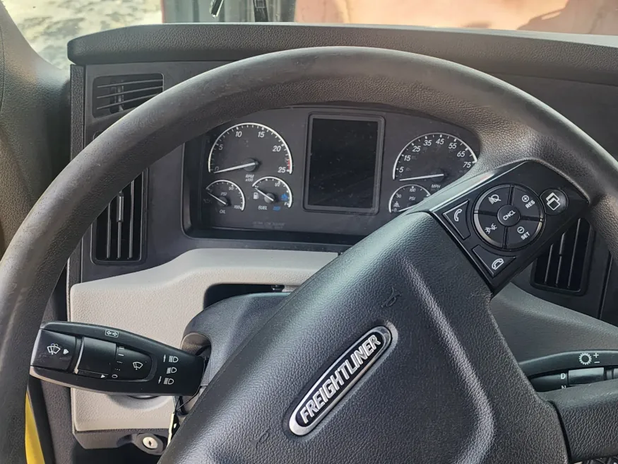 2022 Freightliner Cascadia | Photo 21 of 25