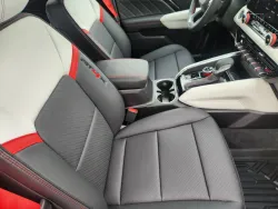 2026 GMC Canyon 4WD AT4X | Thumbnail Photo 9 of 25