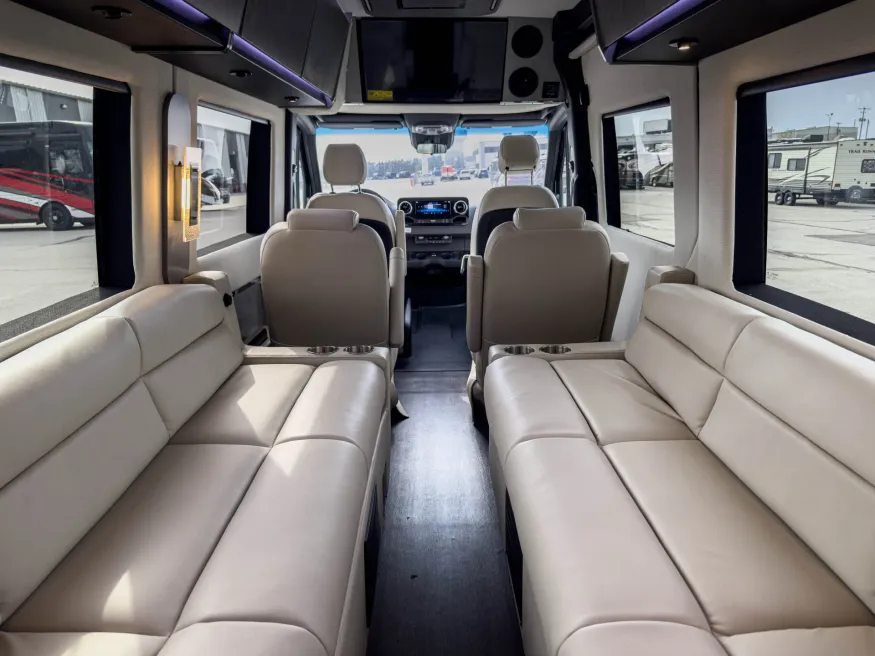 2026 Tiffin GT2 24 CG | Photo 19 of 28