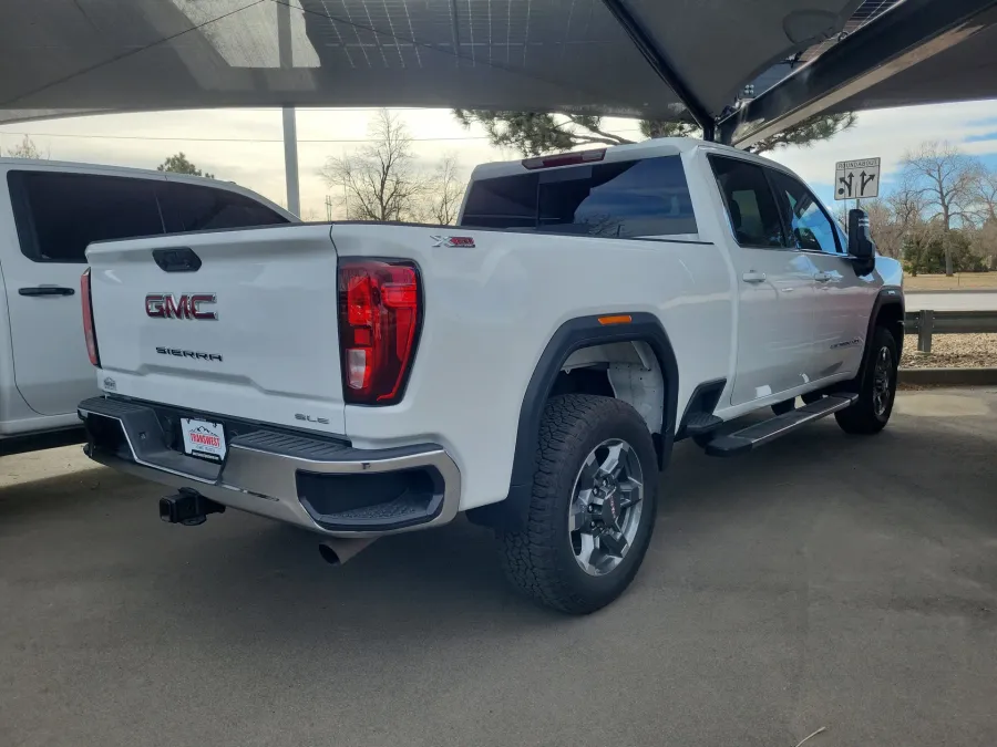 2025 GMC Sierra 2500HD SLE | Photo 2 of 4