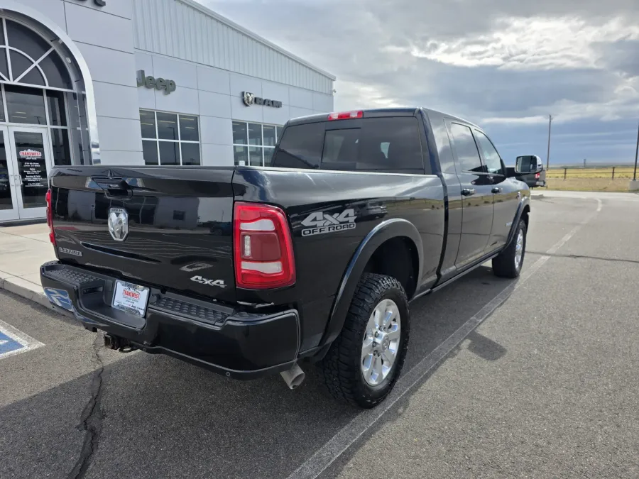 2022 RAM 2500 Laramie | Photo 7 of 27