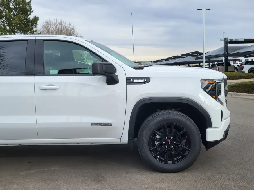 2026 GMC Sierra 1500 Elevation | Photo 5 of 23