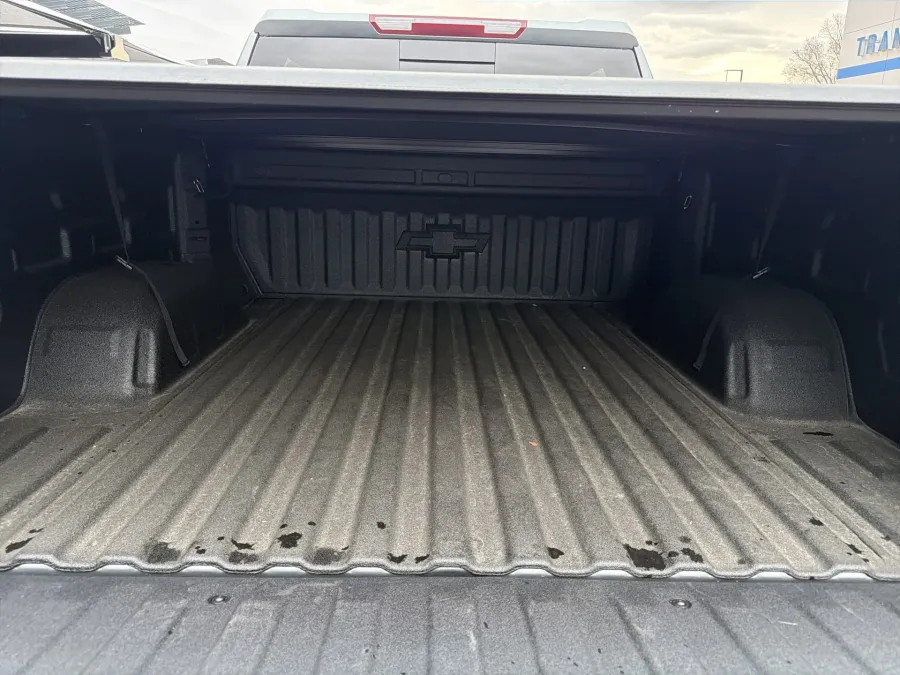 2026 Chevrolet Silverado 1500 LT | Photo 8 of 19