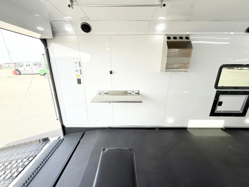 2026 Logan Coach Horse Power Burandt Edition | Photo 15 of 24