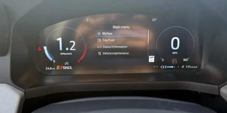 2026 Ford Explorer | Photo 17 of 24