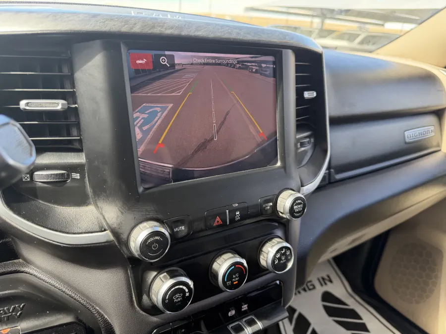 2022 RAM 2500 Big Horn | Photo 15 of 18