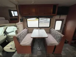 2014 Winnebago Access 31J | Thumbnail Photo 18 of 38