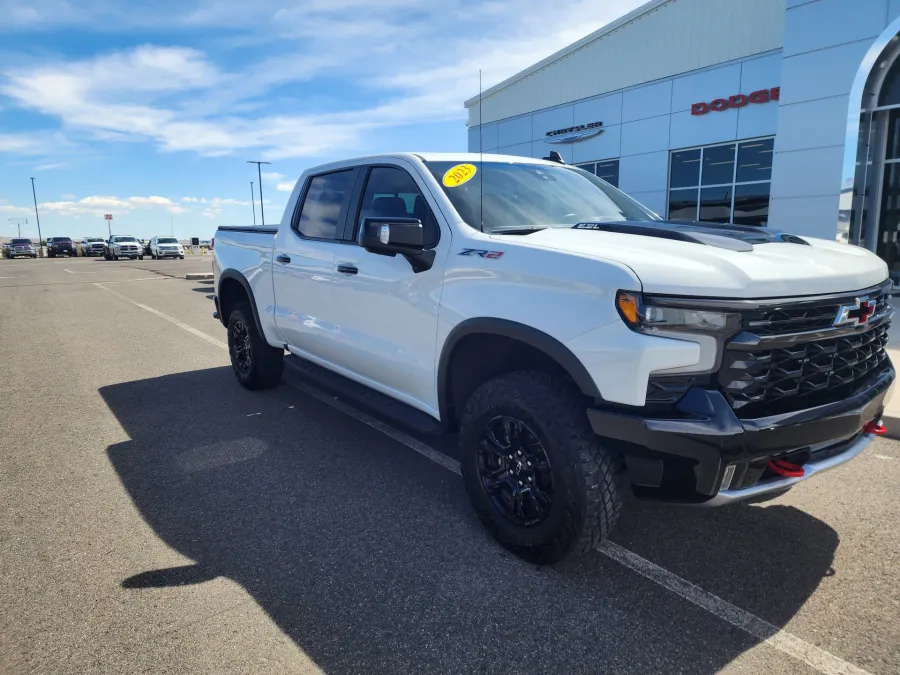 2023 Chevrolet Silverado 1500 ZR2 | Photo 1 of 33