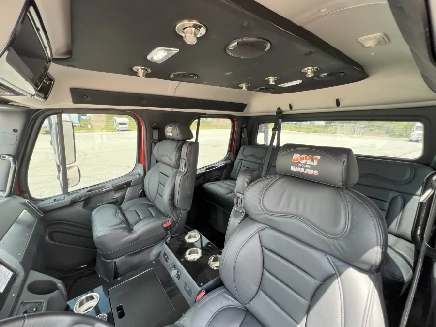 2024 Freightliner M2 106 Bolt | Photo 33 of 33