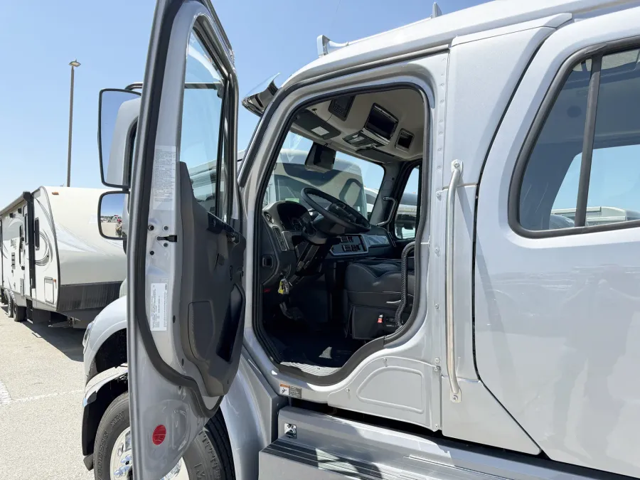 2025 Freightliner M2 106 Plus Summit Hauler | Photo 4 of 25