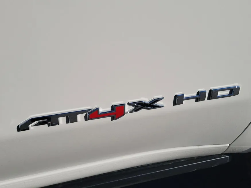 2026 GMC Sierra 2500HD AT4X | Photo 7 of 23