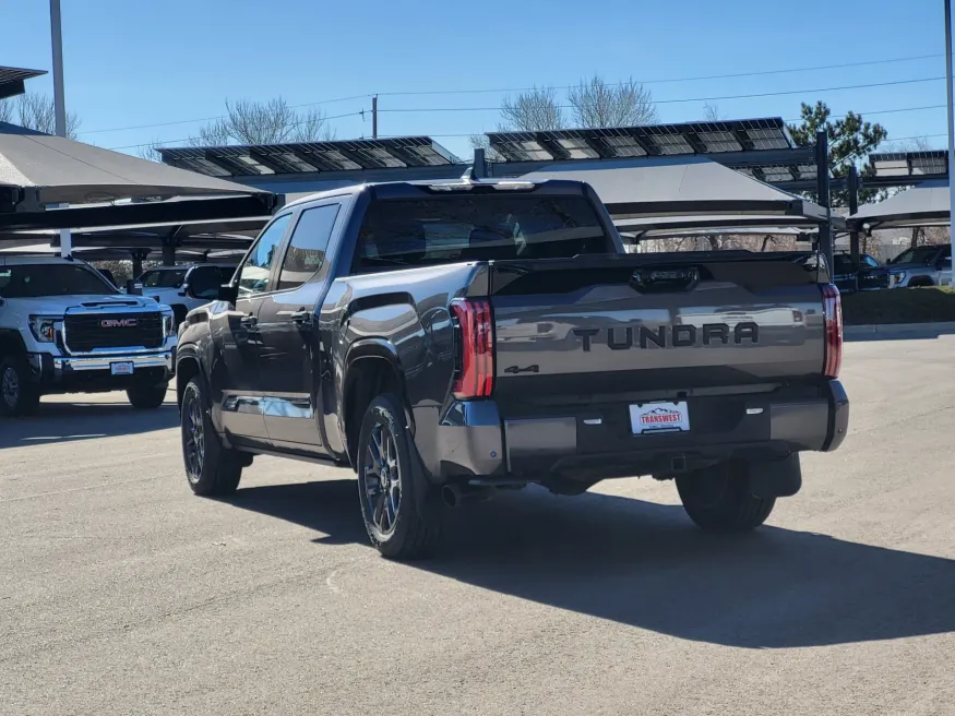 2024 Toyota Tundra 4WD Platinum | Photo 3 of 24