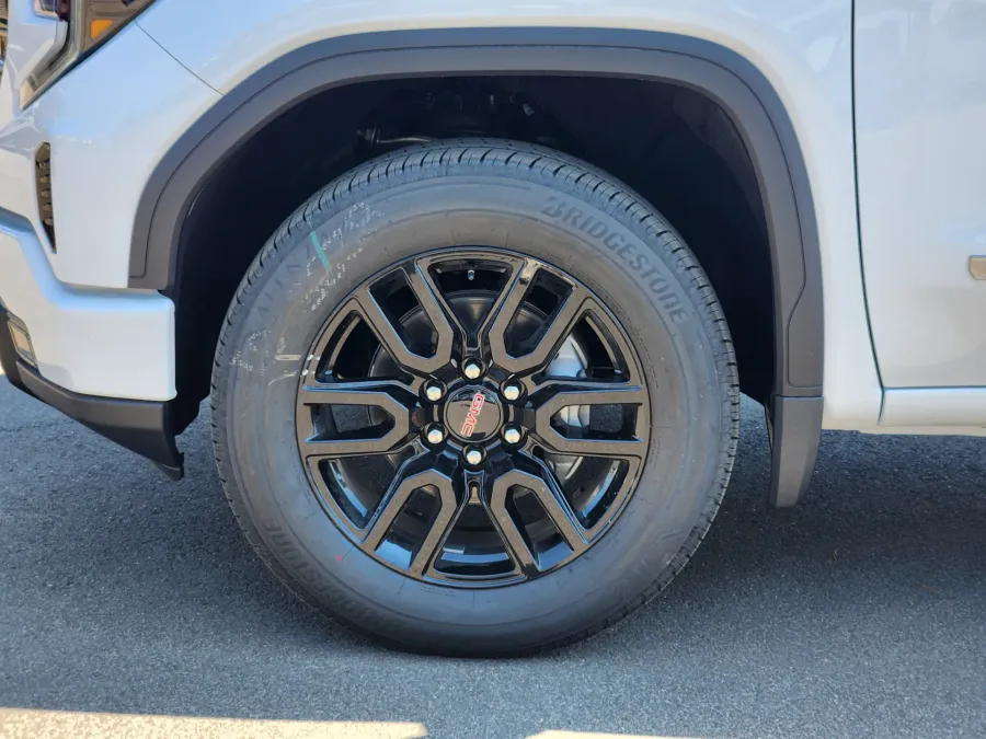 2026 GMC Sierra 1500 Elevation | Photo 21 of 28