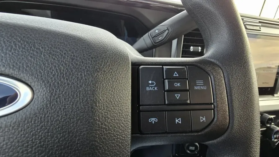 2026 Ford Super Duty F-250 | Photo 28 of 41