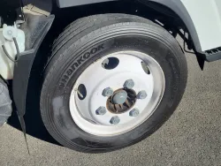 2018 Isuzu NPR-HD | Thumbnail Photo 6 of 17