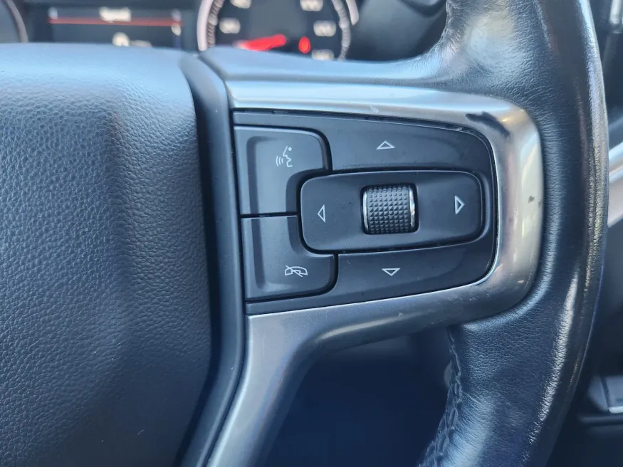 2020 Chevrolet Silverado 1500 LT | Photo 16 of 24