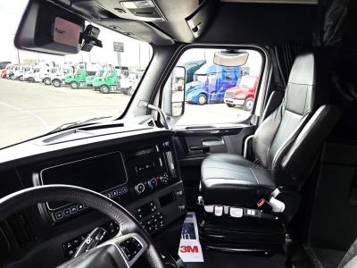 2023 Freightliner Cascadia 126 | Thumbnail Photo 13 of 22