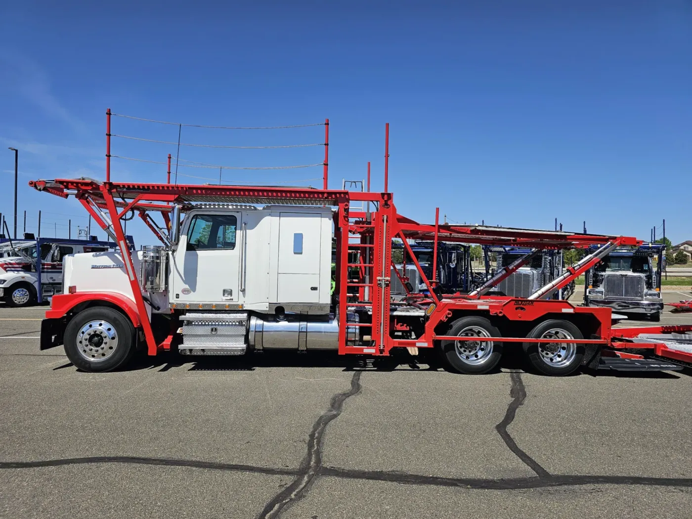 2020 Western Star 4900FA | Photo 4 of 34