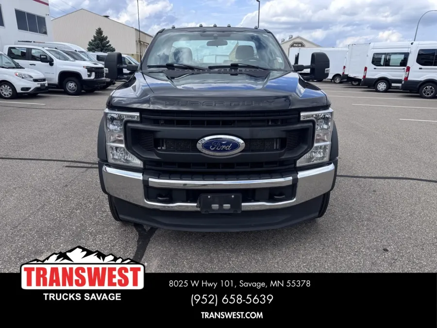 2022 Ford F-550 | Photo 9 of 12