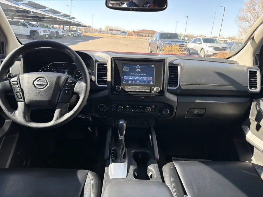 2022 Nissan Frontier SV | Photo 10 of 21