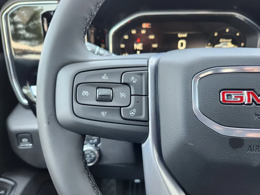 2026 GMC Sierra 1500 Elevation | Photo 23 of 28