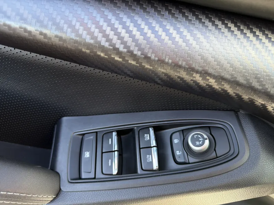 2022 Subaru Ascent Onyx Edition | Photo 14 of 25