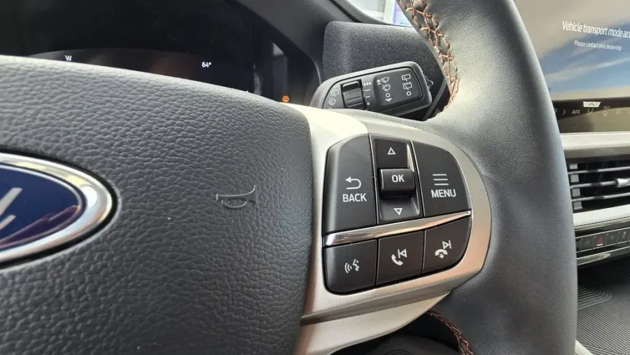 2026 Ford Explorer | Photo 18 of 32