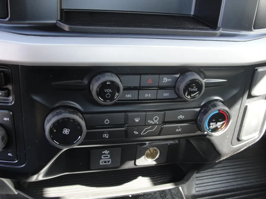 2026 Ford F-550 | Photo 11 of 16