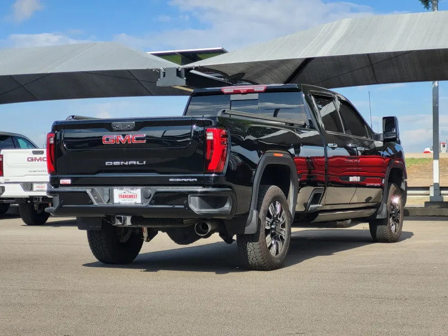 2024 GMC Sierra 2500HD Denali | Photo 6 of 25