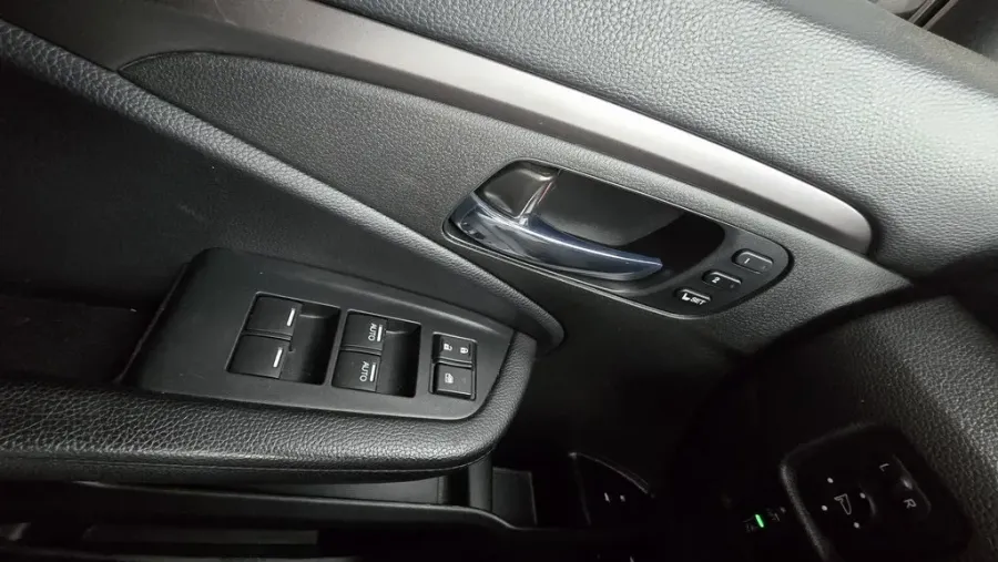 2022 Honda Pilot | Photo 11 of 31