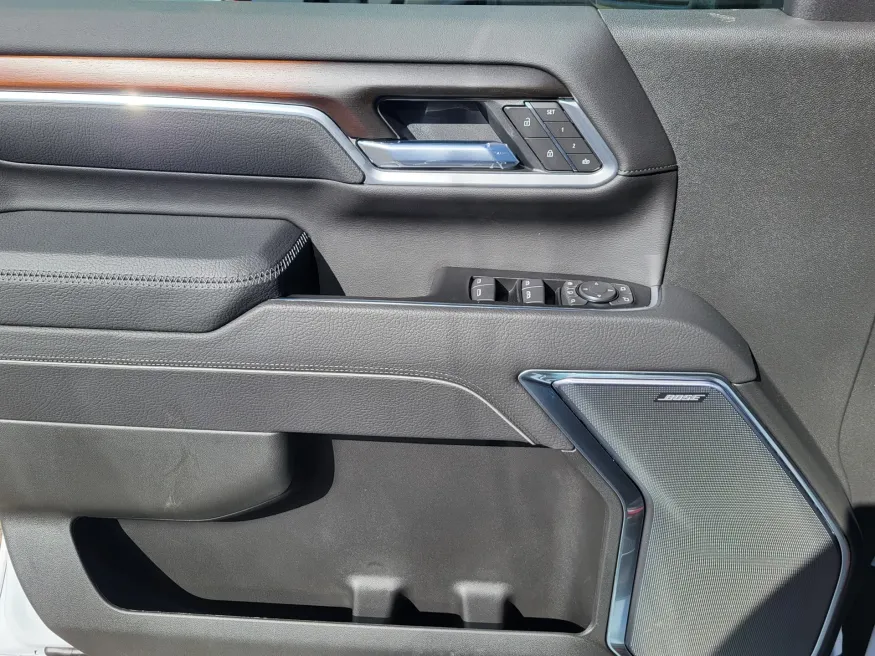 2026 GMC Sierra 2500HD Denali | Photo 18 of 25