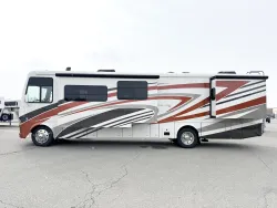 2022 Newmar Bay Star 3626 | Thumbnail Photo 21 of 30