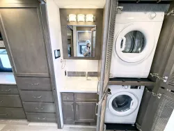 2026 Renegade Verona 36VSB | Thumbnail Photo 13 of 28