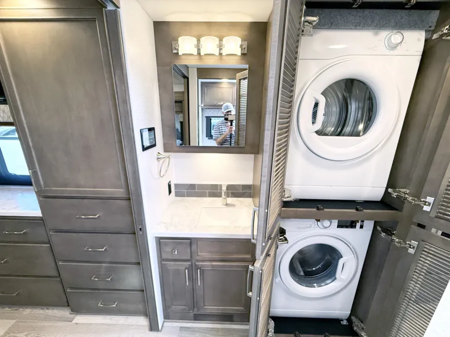 2026 Renegade Verona 36VSB | Photo 13 of 28