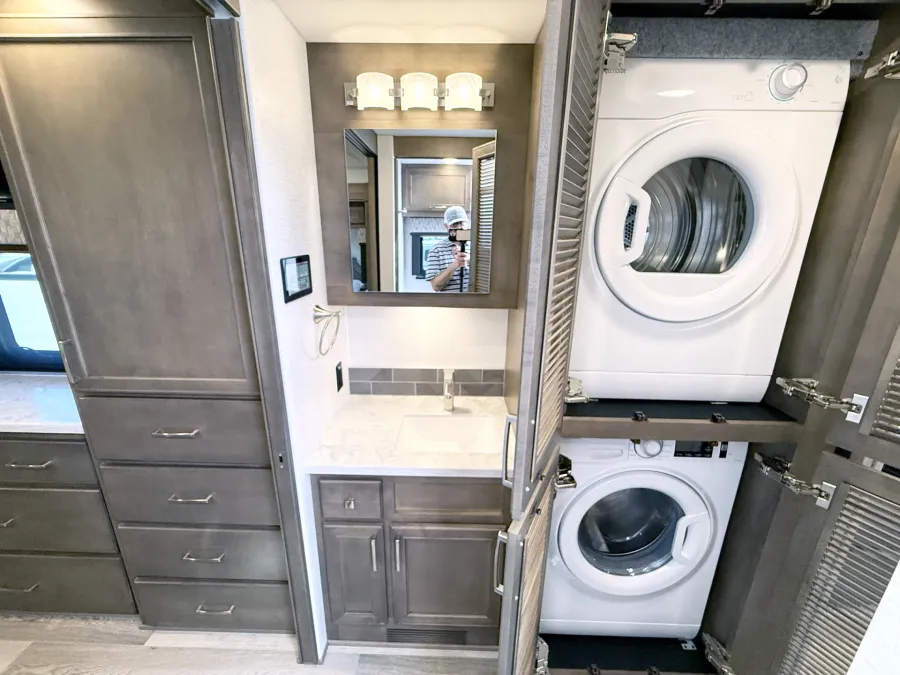 2026 Renegade Verona 36VSB | Photo 13 of 28