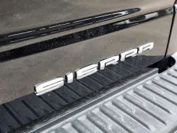 2025 GMC Sierra 1500 Denali Ultimate | Thumbnail Photo 14 of 29