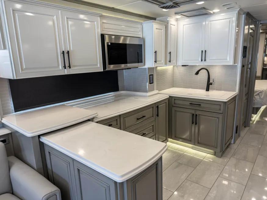 2027 Newmar London Aire 4569 | Photo 14 of 45