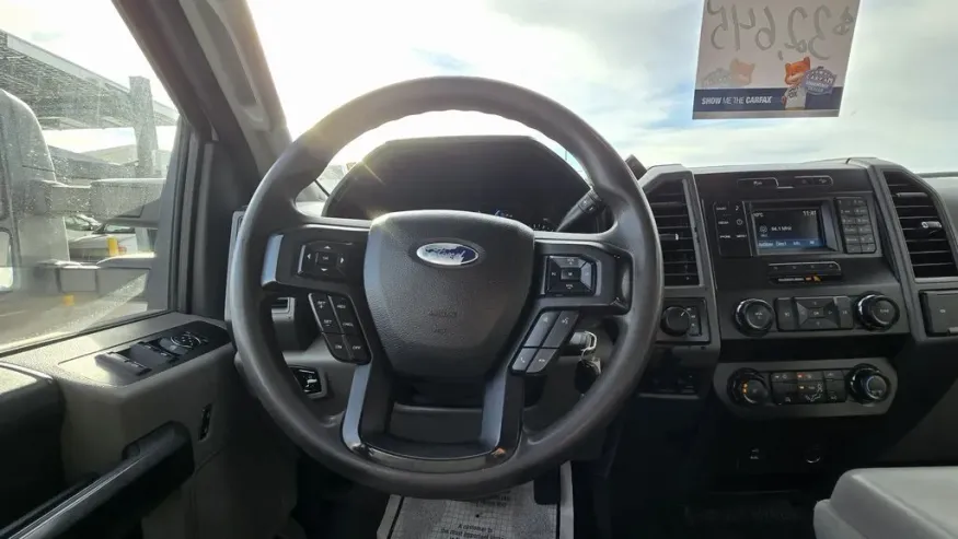 2019 Ford F-350 | Photo 14 of 27