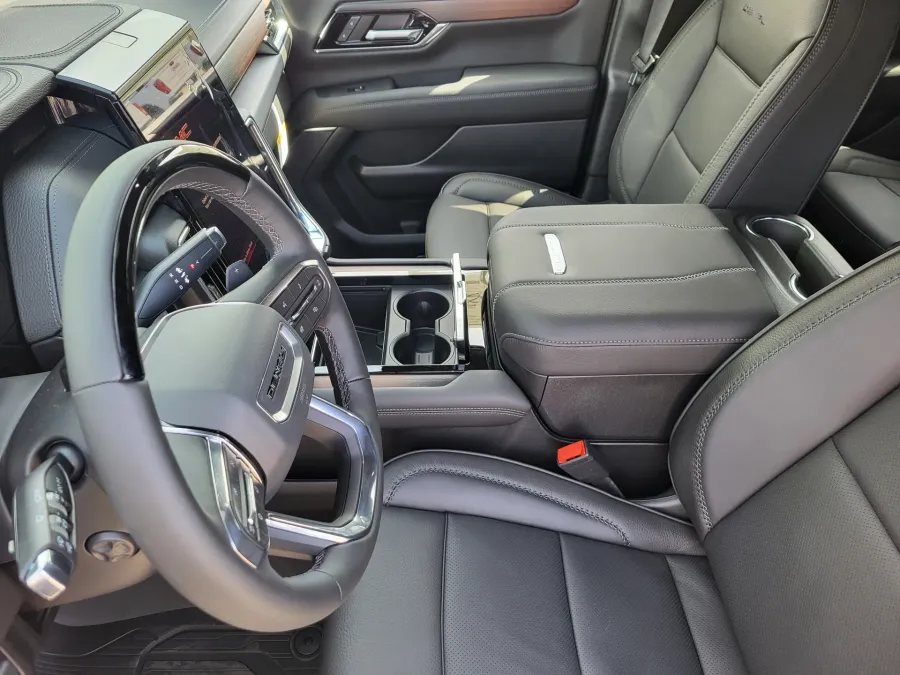2026 GMC Yukon XL Denali | Photo 11 of 26
