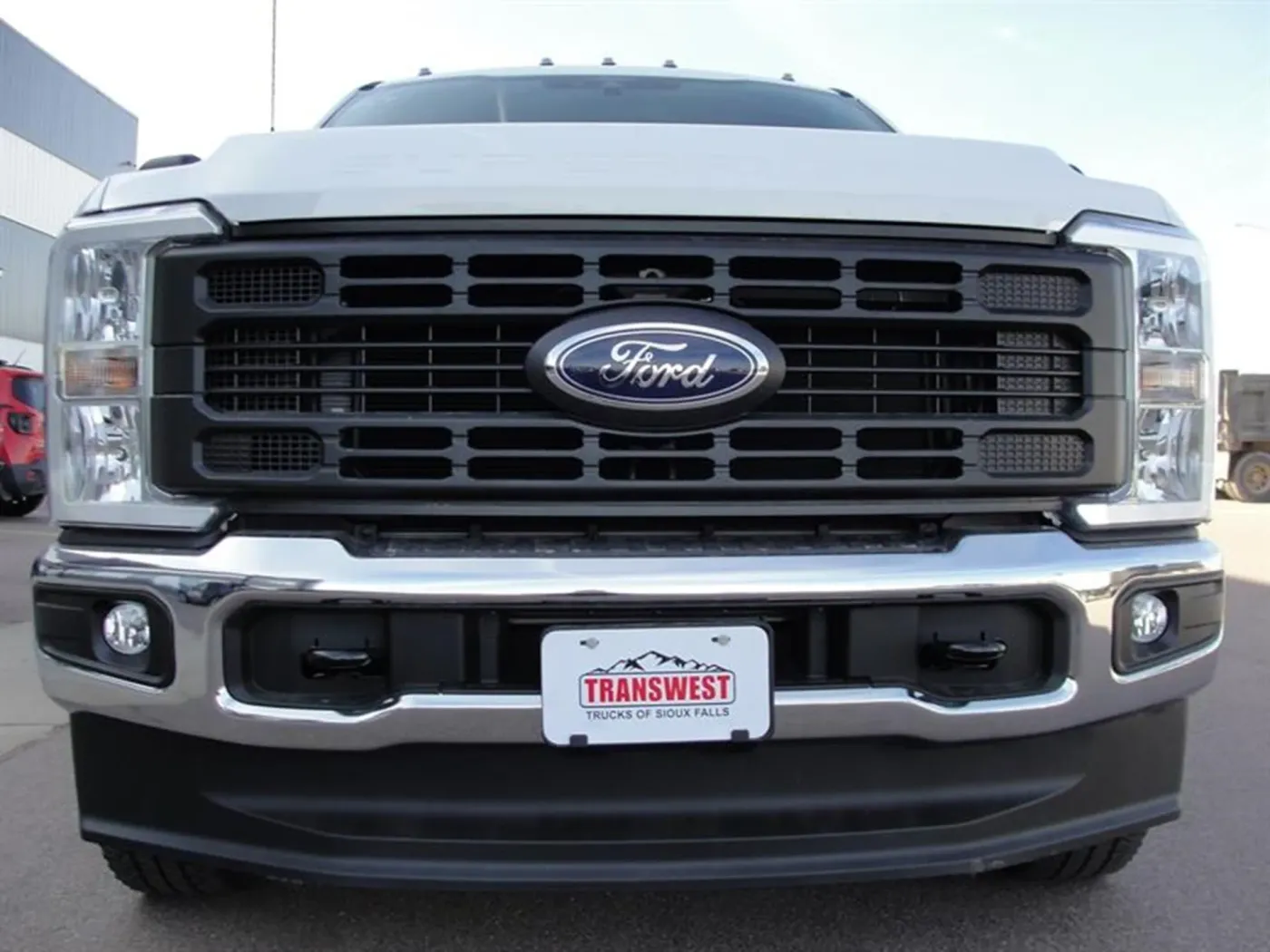 2026 Ford F-350 | Photo 5 of 9