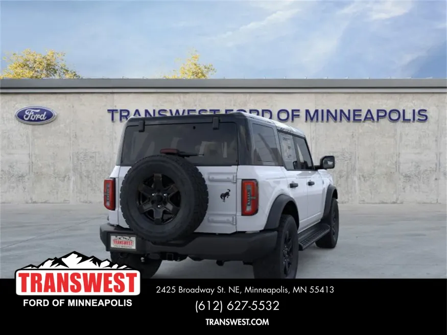 2025 Ford Bronco | Photo 8 of 25