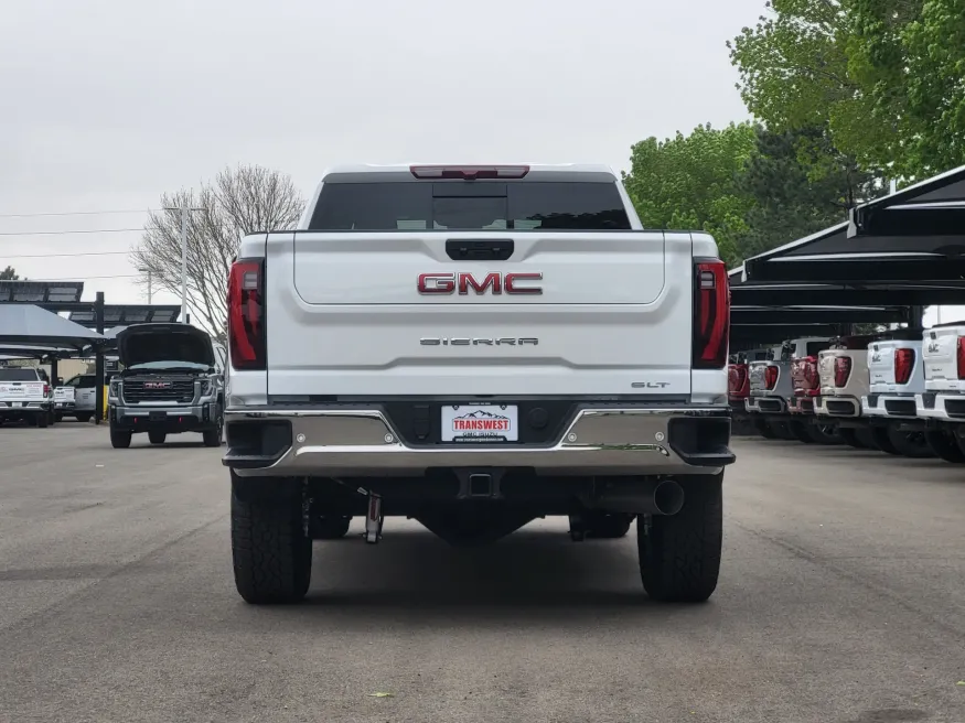 2026 GMC Sierra 2500HD SLT | Photo 5 of 25
