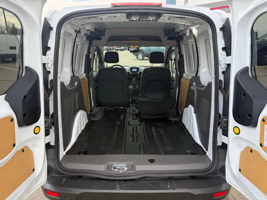 2023 Ford Transit Connect XL | Photo 11 of 20