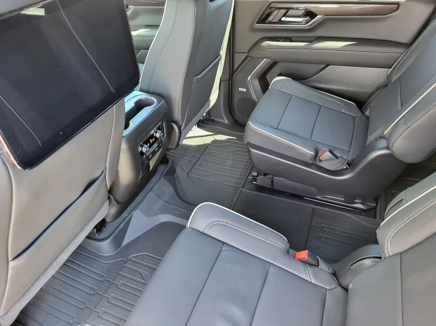 2026 GMC Yukon XL Elevation | Photo 22 of 27