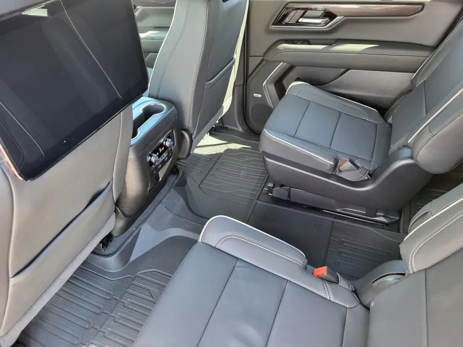 2026 GMC Yukon XL Elevation | Photo 22 of 27