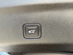 2024 Chevrolet Suburban Premier | Thumbnail Photo 10 of 23